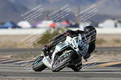 media/Dec-07-2025-CVMA (Sun) [[3e7d2de5dc]]/Race 7-Formula Lightweight Twins Shootout/